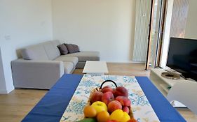 The Blue - Lake / City View Modern Apt Near Villa Olmo